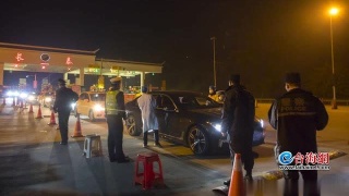 m6最新官网_张智成探望尘爆受伤歌迷 鼓励她积极复健自助也助人(图2) 米乐M6