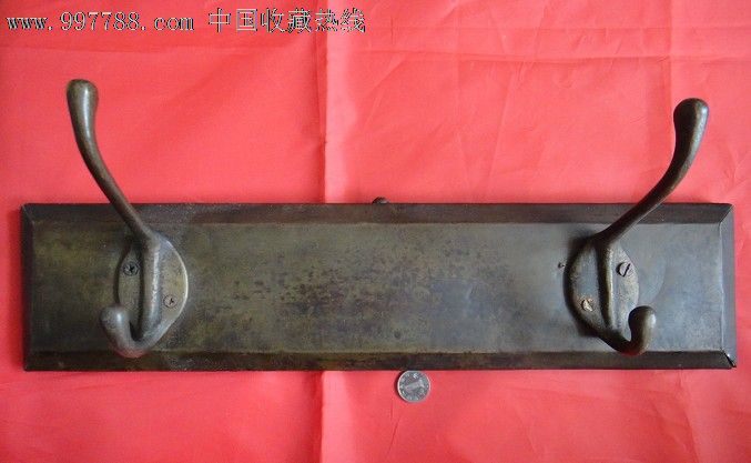 米乐M6官方入口_姐姐Grace上学穿黑纱蓬蓬裙 网友笑言上学小心被调戏(图1) m6最新官网